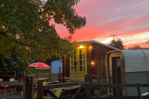 puddledock-woods-wild-camping-canterbury-kent_11